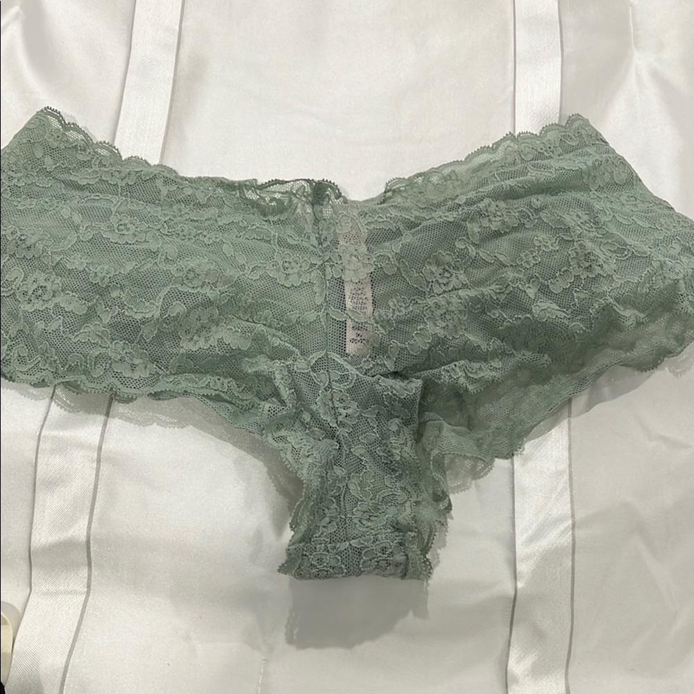 Victoria’s Secret Green Lace Boyshort Panty